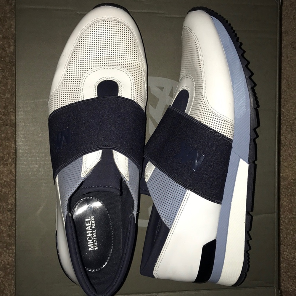 Men’s Michael Kors Shoes - Picture 2 of 5